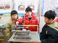 青少年科技创新大赛开幕