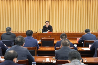 黄晓武主持召开市生态环境保护委员会会议
