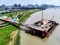 延安路淮河大桥主桥北岸桩基施工完成