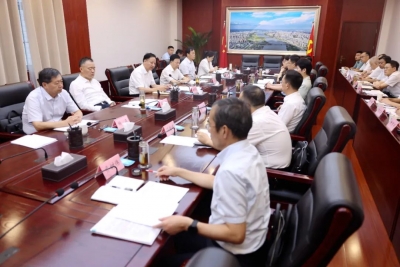 市委常委会群众身边不正之风和腐败问题集中整治专题会议召开