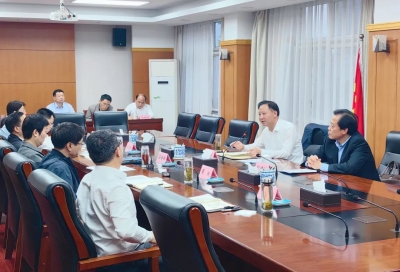 市委常委会扩大会议召开