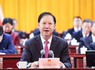 干字当头 创先争优——市委书记黄晓武在市第十七届人民代表大会第四次会议闭幕会上的讲话